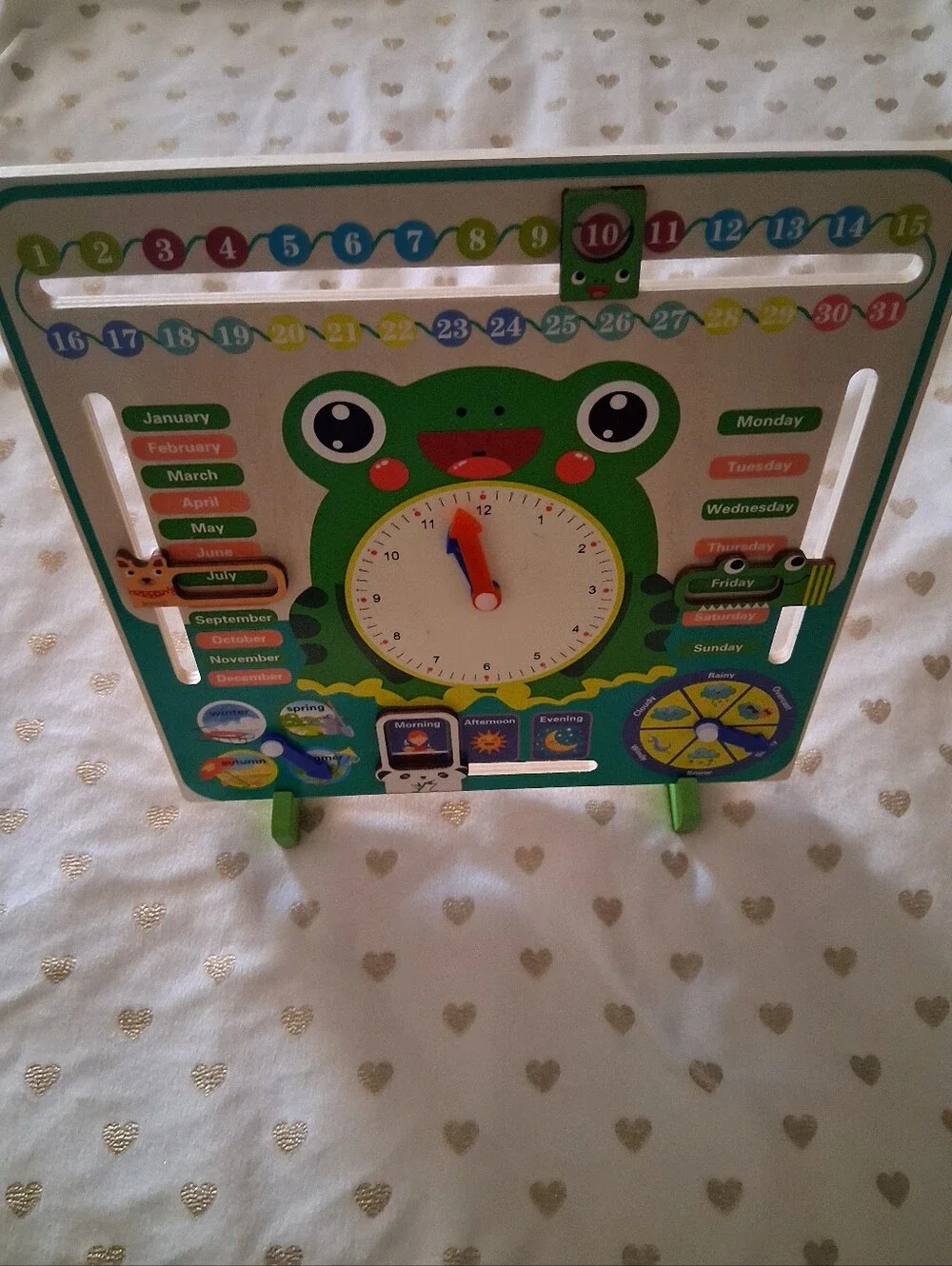 📚🎨 Children's Educational Wooden 6-in-1 Activity Calendar Stand